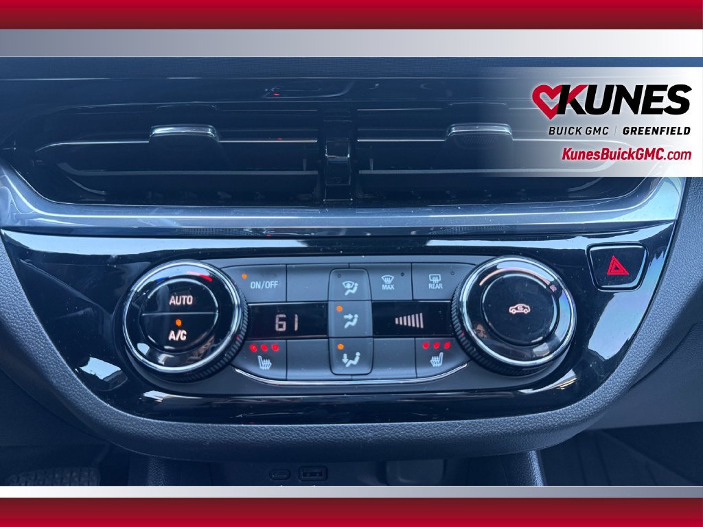 Used 2025 Buick Envista Sport Touring w/ Convenience I Package FWD image 27