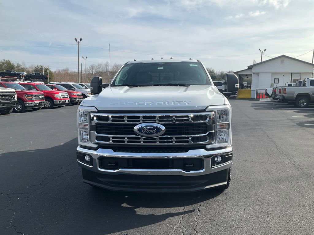 New 2026 Ford F350 XL w/ XL Chrome Package image 2
