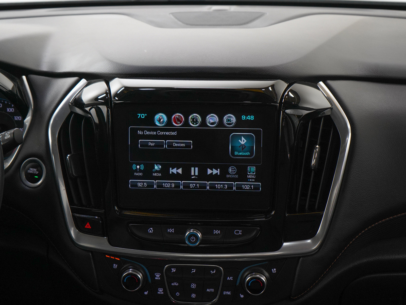 Used 2019 Chevrolet Traverse Premier w/ Redline Edition AWD/4WD image 16