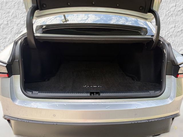 Used 2022 Lexus IS 300 AWD w/ Premium Package image 12