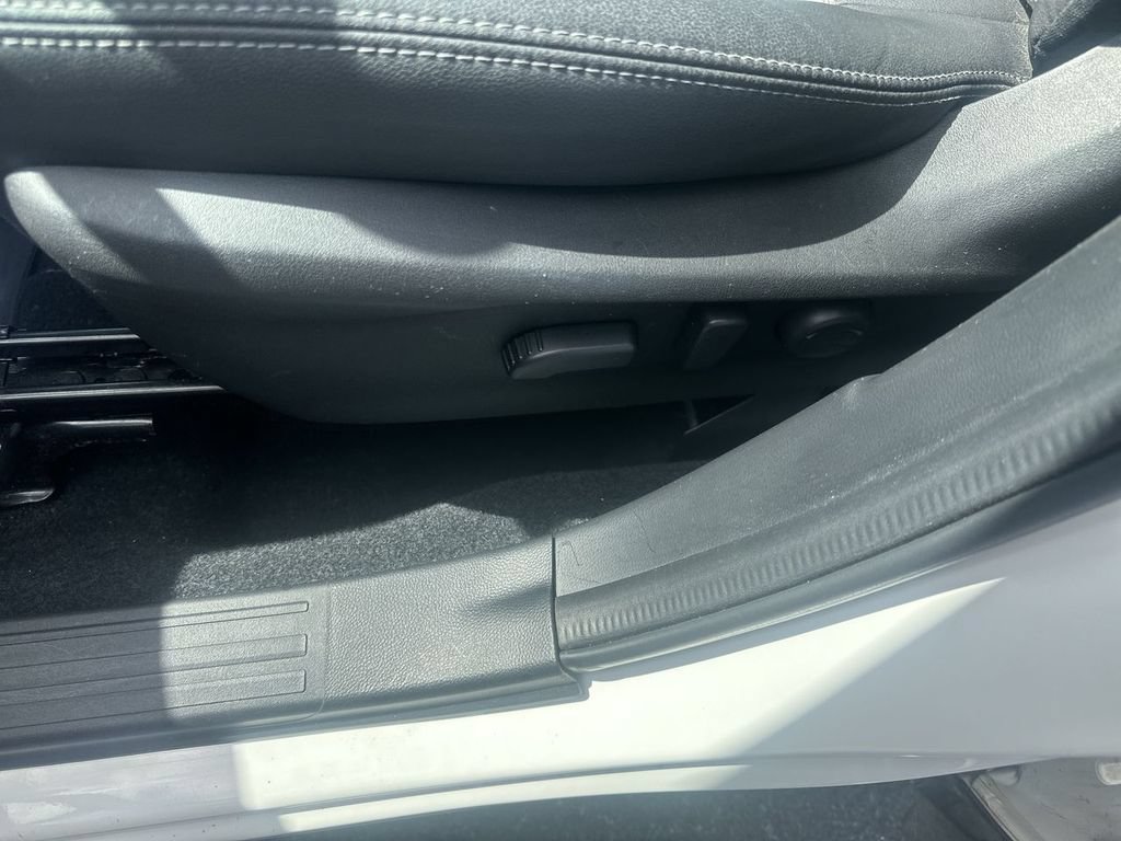 Used 2020 Subaru Forester Premium AWD/4WD image 18