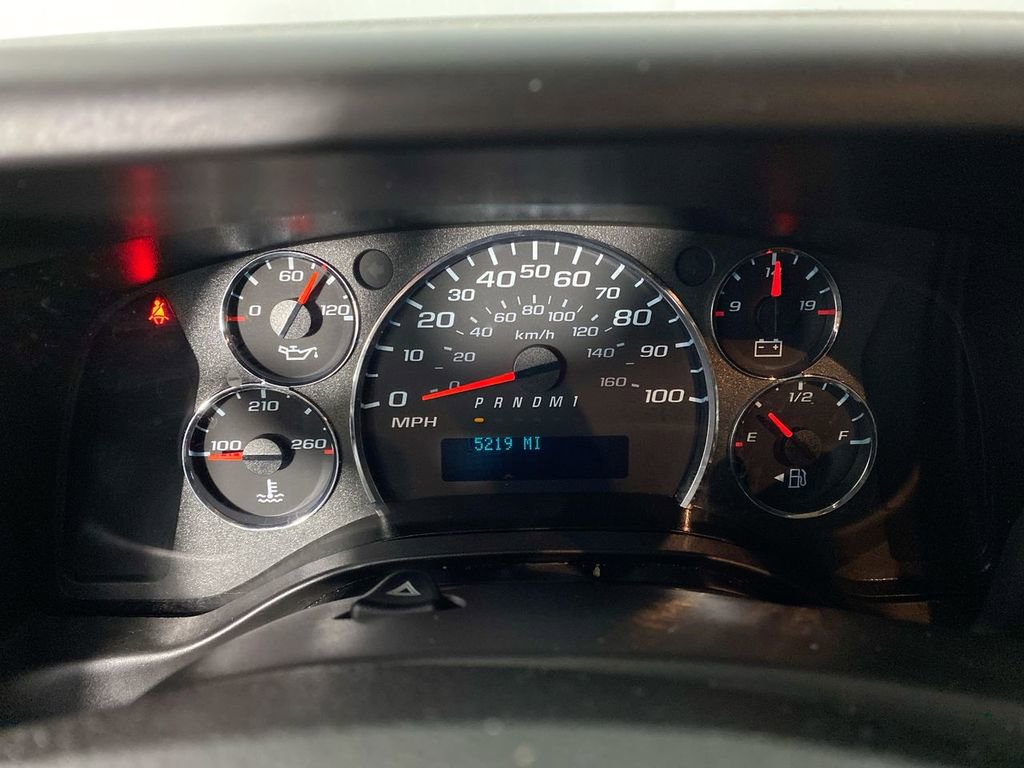 Certified 2024 GMC Savana 2500 w/ Driver Convenience Package image 14