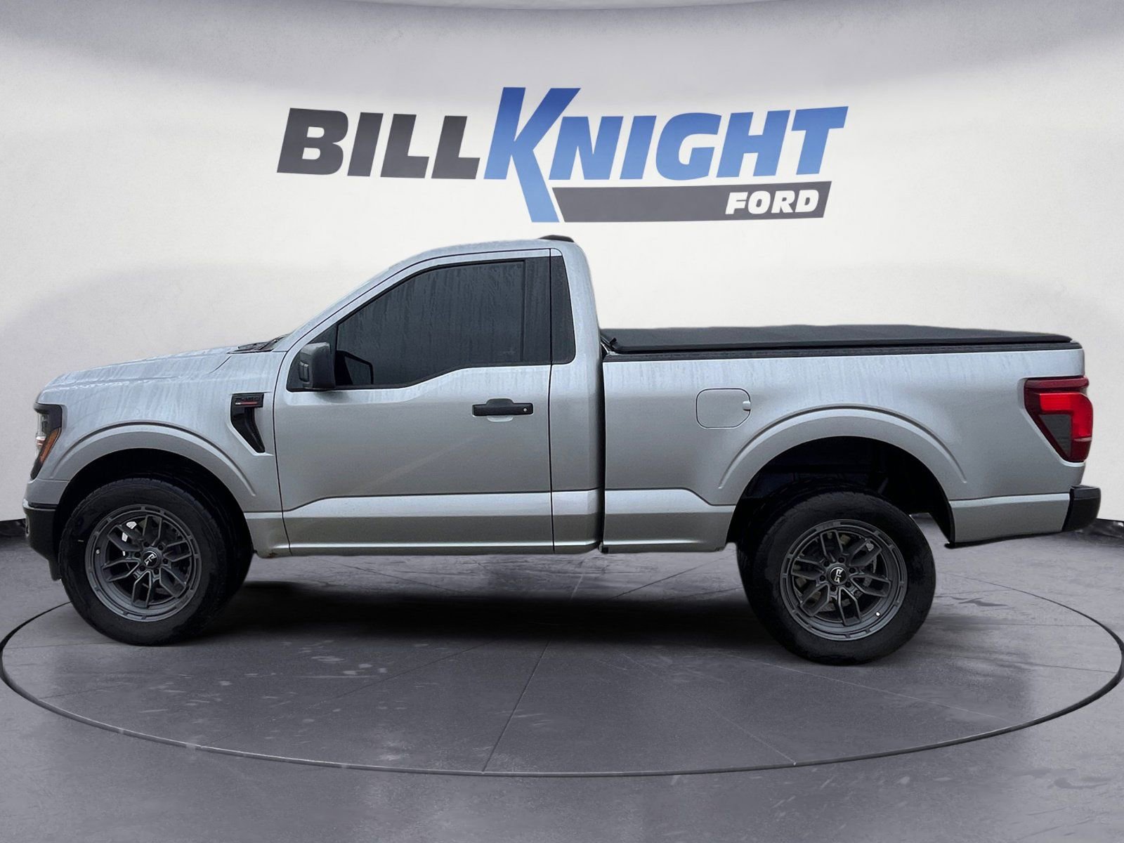 Used 2024 Ford F150 XL image 2