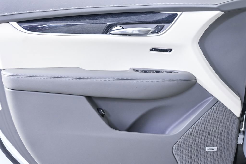 Used 2022 Cadillac XT6 Premium Luxury w/ Technology Package image 22