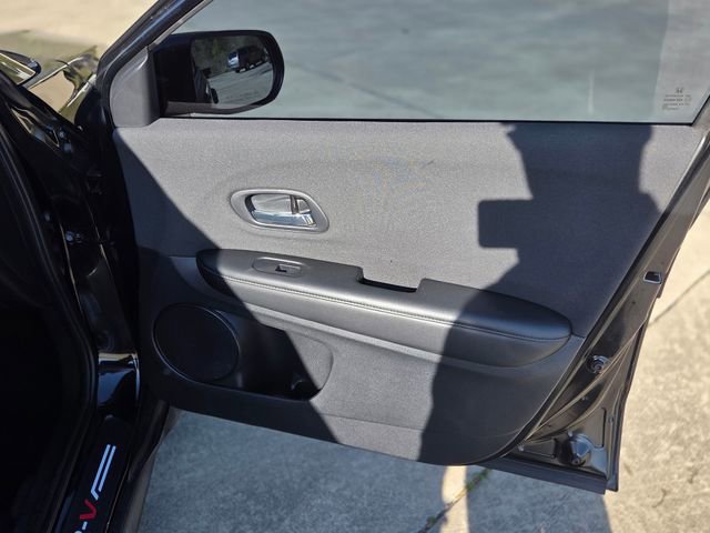 Used 2021 Honda HR-V LX image 14