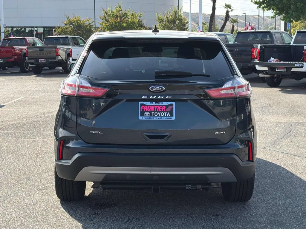 Used 2022 Ford Edge SEL w/ Convenience Package AWD/4WD image 4
