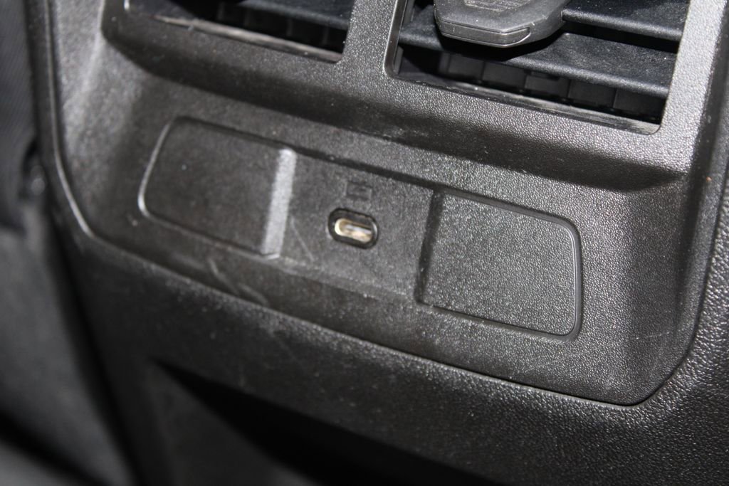 Used 2023 Chevrolet Colorado LT image 31