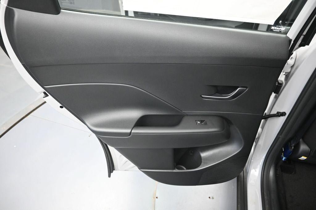 New 2027 Hyundai Kona SE FWD image 26