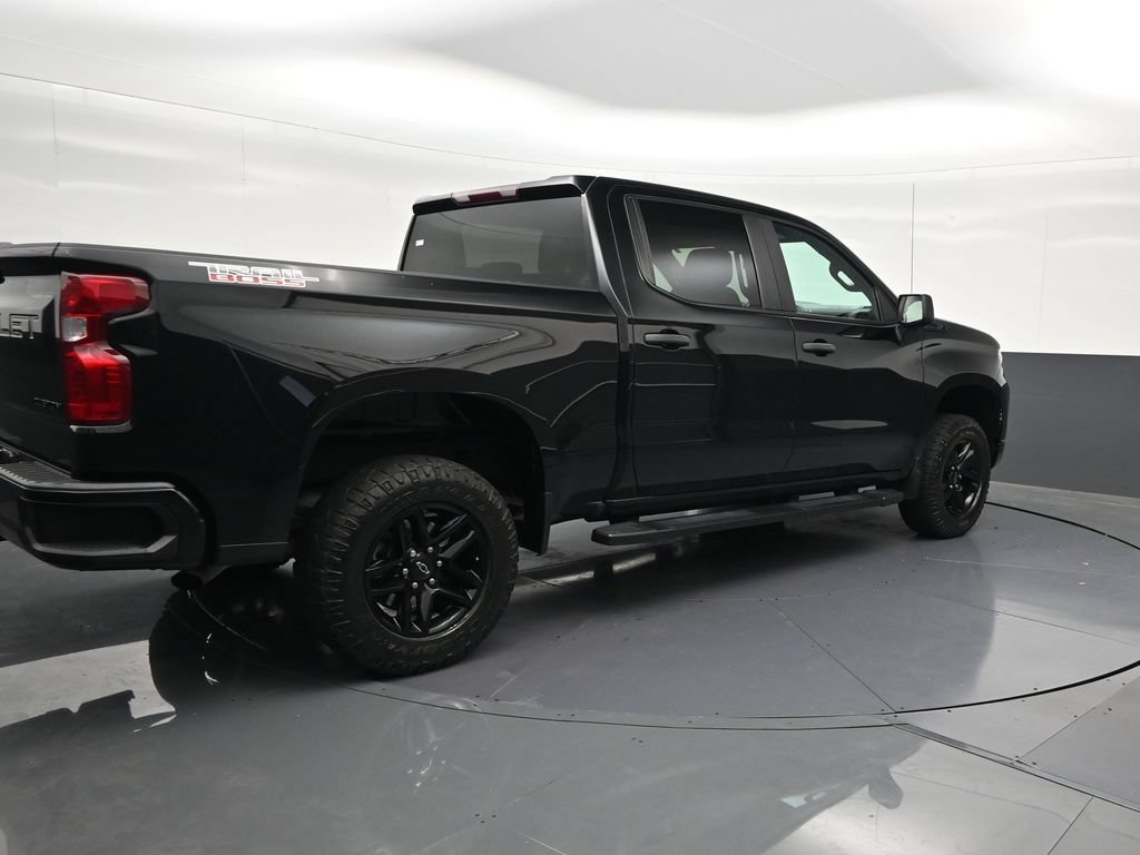 Used 2023 Chevrolet Silverado 1500 Custom Trail Boss w/ LPO, Dark Essentials Package AWD/4WD image 5