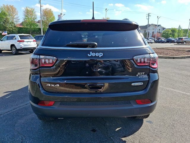 Certified 2024 Jeep Compass Latitude AWD/4WD image 7