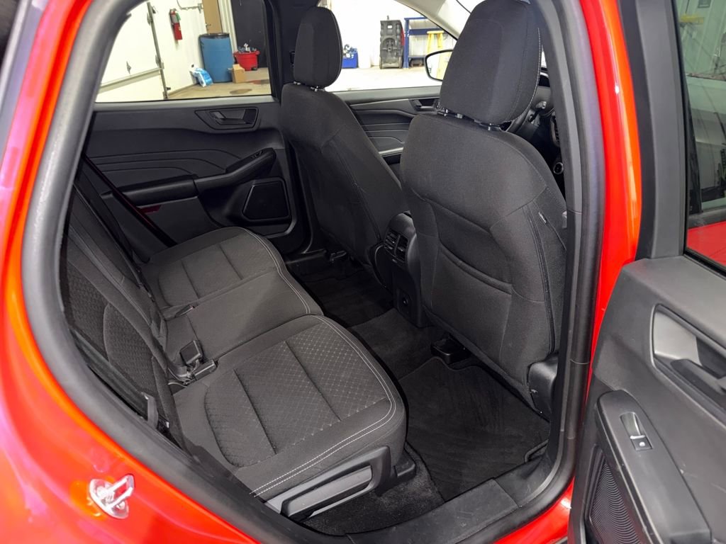 Used 2024 Ford Escape Active w/ Cold Weather Package image 17