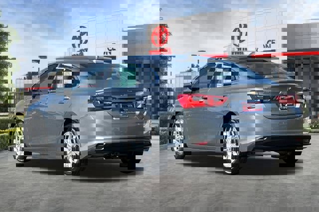 Used 2023 Chevrolet Malibu LT w/ Driver Confidence Package image 6