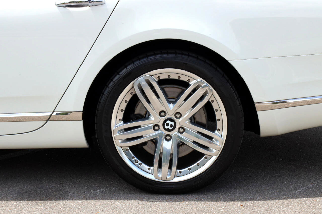 Used 2011 Bentley Mulsanne 4dr Sdn image 23