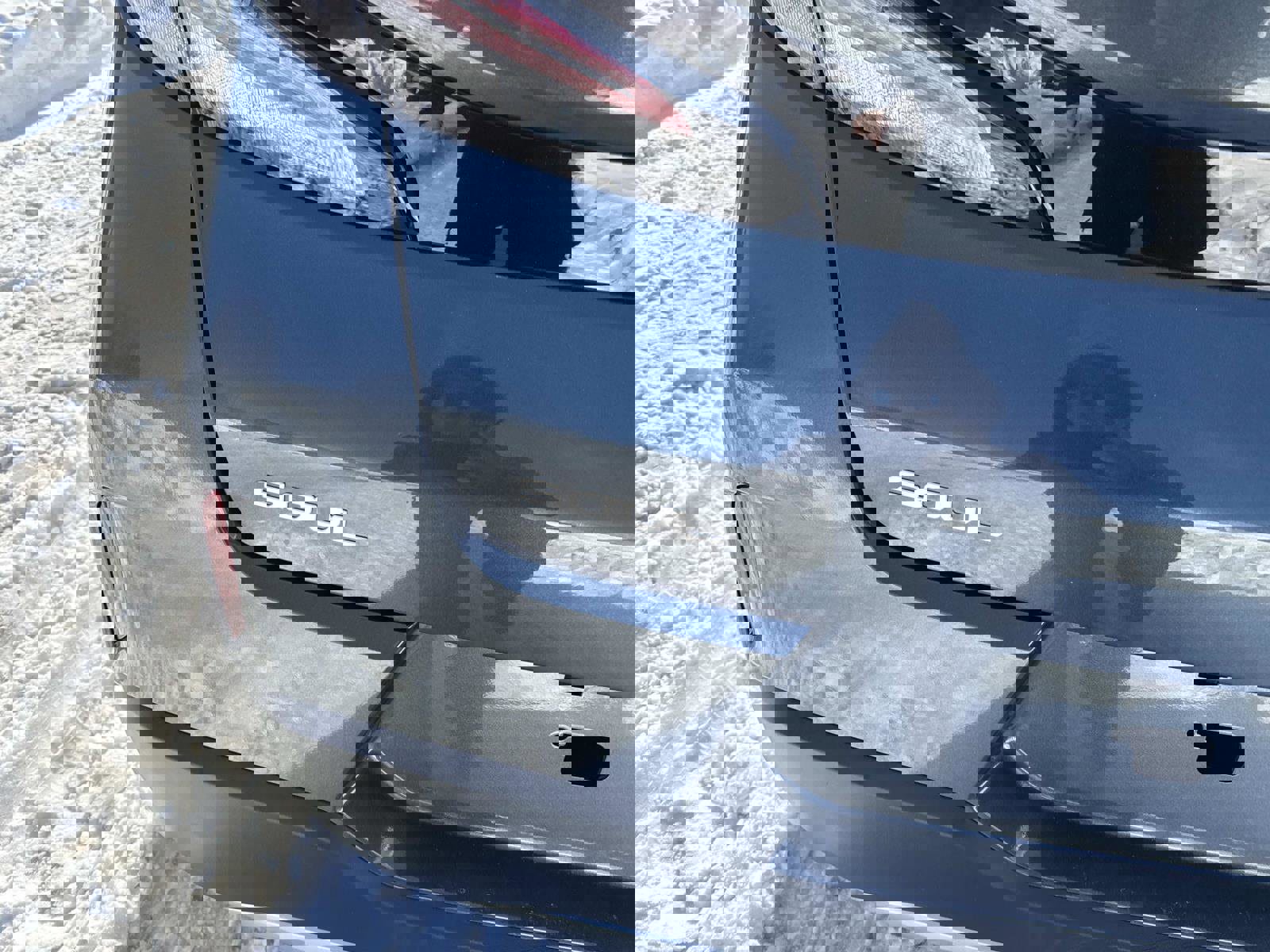 Used 2023 Kia Soul LX image 9