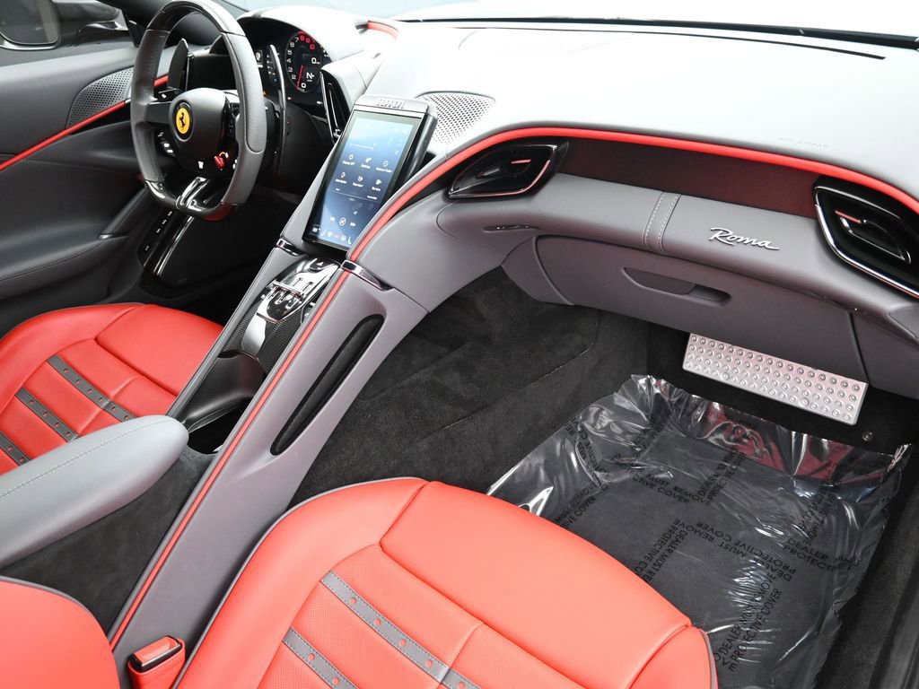 Used 2022 Ferrari Roma RWD image 30