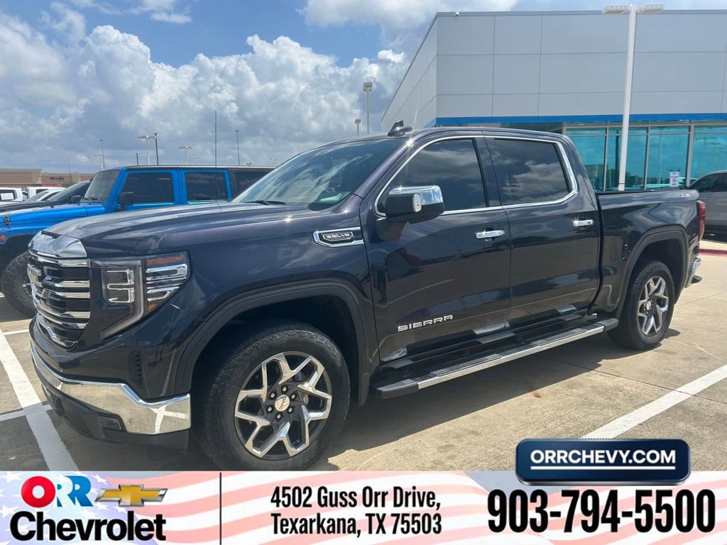 Used 2023 GMC Sierra 1500 SLT w/ SLT Premium Package AWD/4WD image 1