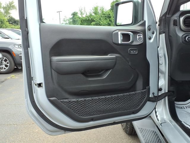 Certified 2022 Jeep Wrangler Unlimited Sport w/ Sun And Sound Package AWD/4WD image 15