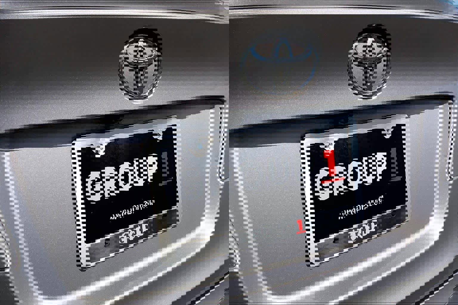 Used 2019 Toyota C-HR LE image 9