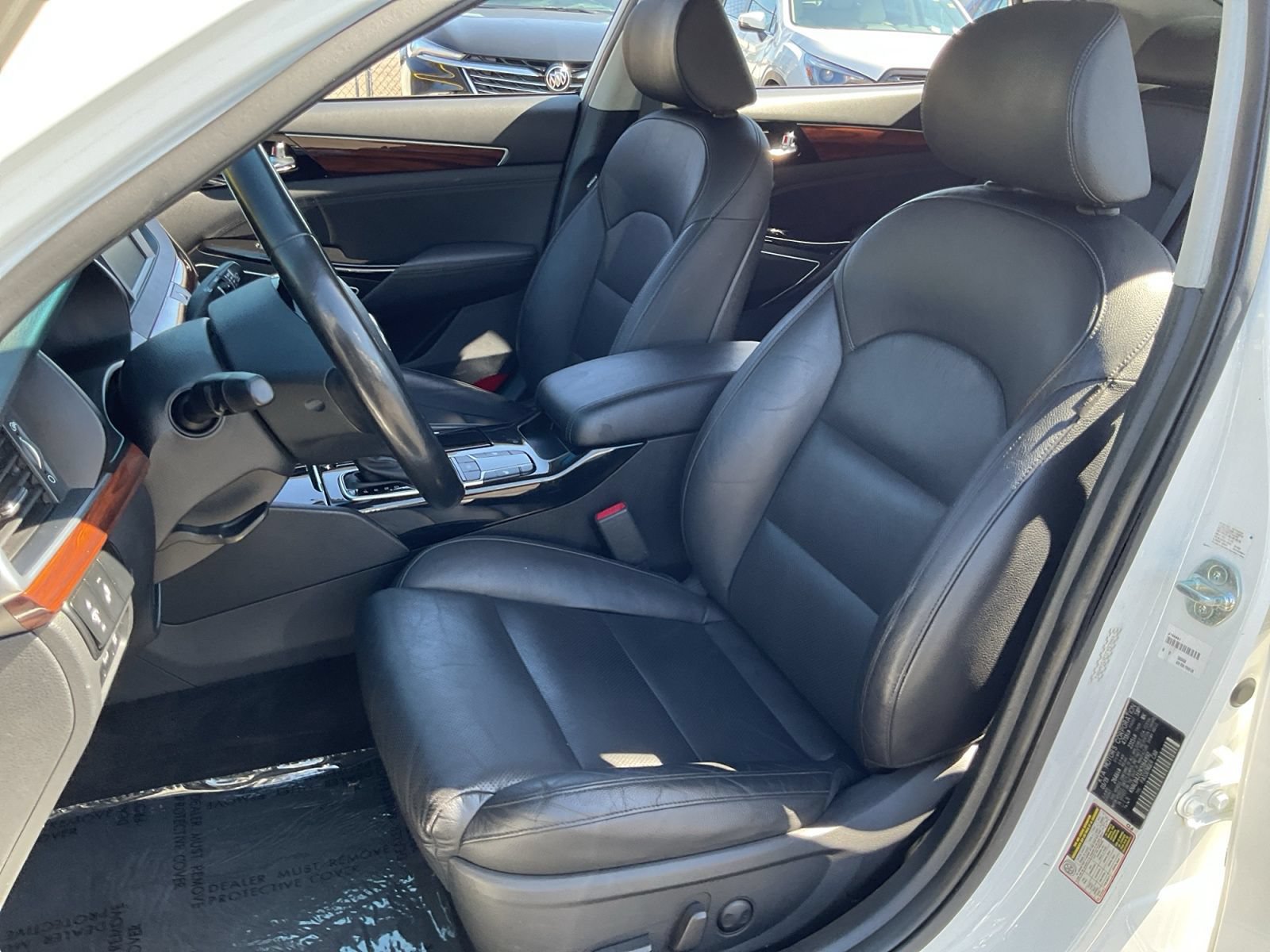 Used 2019 Kia Cadenza Premium FWD image 18