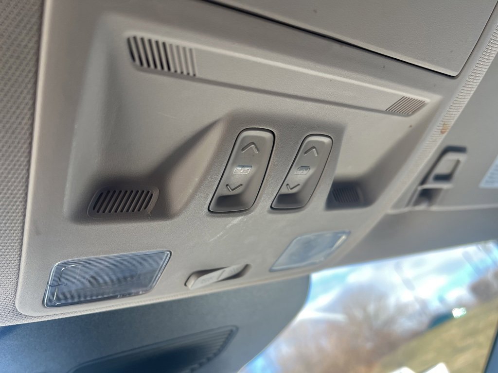 Used 2020 Ford Escape SE image 13