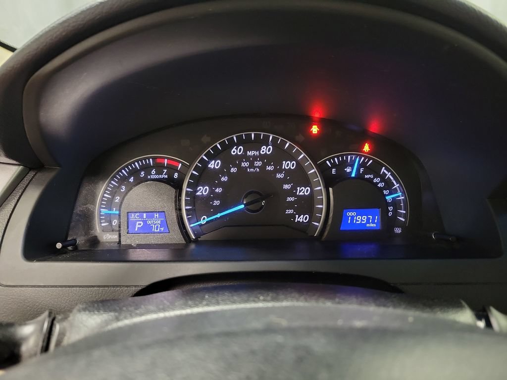 Used 2014 Toyota Camry LE FWD image 24