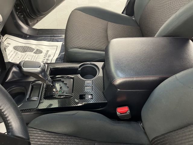 Used 2018 Toyota 4Runner TRD Off-Road AWD/4WD image 26
