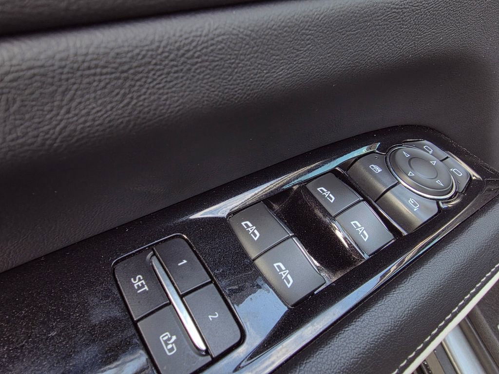 Used 2022 Cadillac Escalade Sport w/ Touring Package AWD/4WD image 12