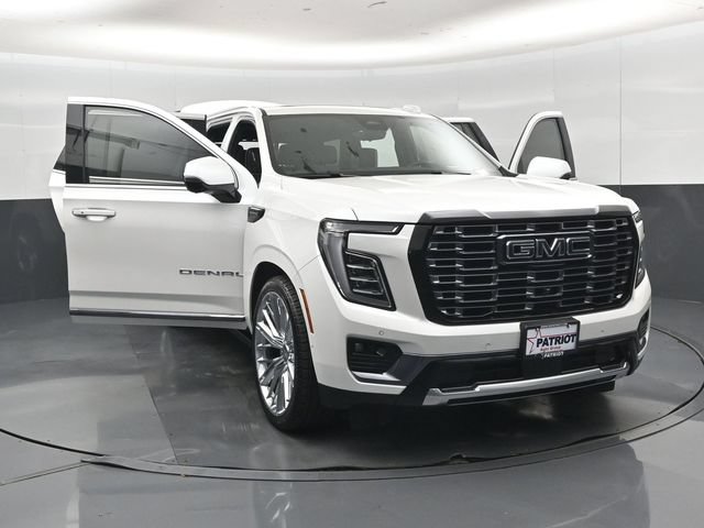 Used 2025 GMC Yukon Denali Ultimate AWD/4WD image 59