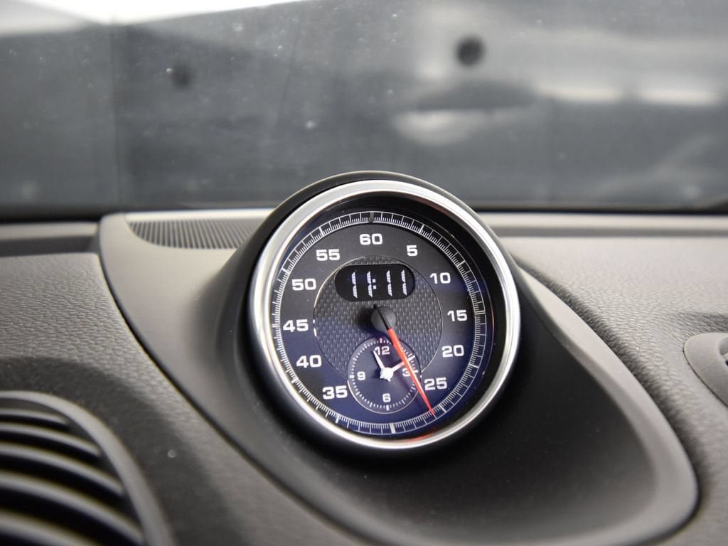 Certified 2025 Porsche 718 Boxster RWD image 37