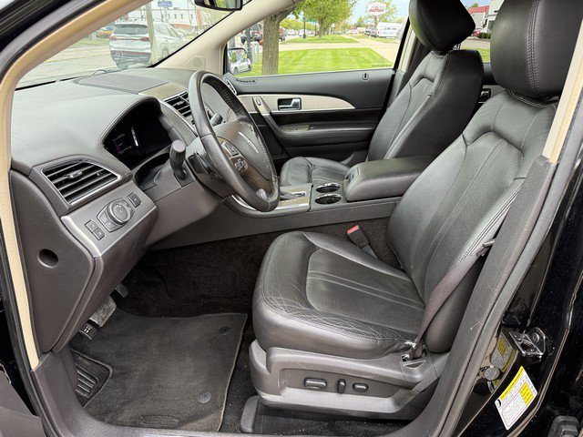 Used 2013 Lincoln MKX FWD image 9