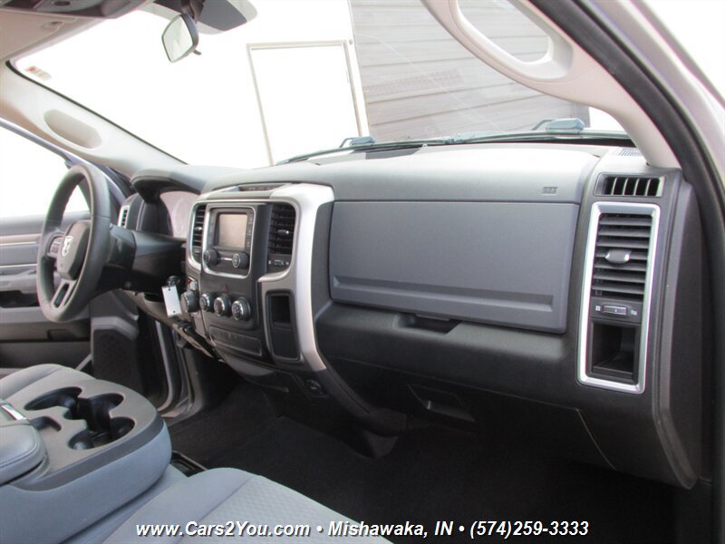 Used 2019 RAM 1500 Classic SLT RWD image 21