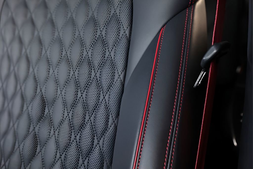 Used 2024 Genesis GV70 3.5T Sport w/ Sport Advanced Package image 52