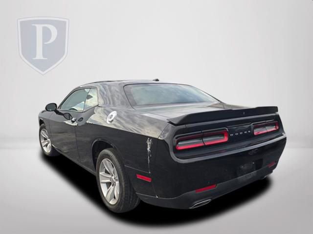Used 2023 Dodge Challenger SXT RWD image 8