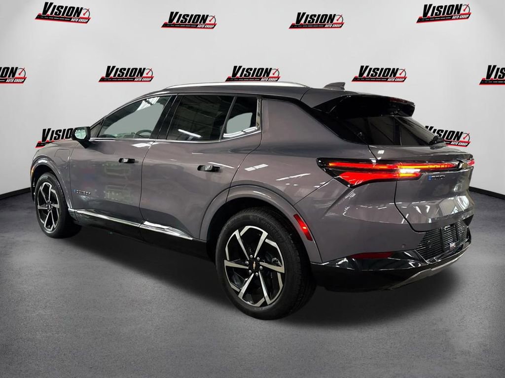 Used 2025 Chevrolet Equinox EV LT image 7