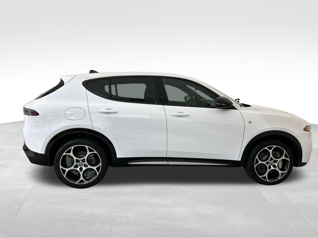 Used 2024 Alfa Romeo Tonale Ti AWD/4WD image 7