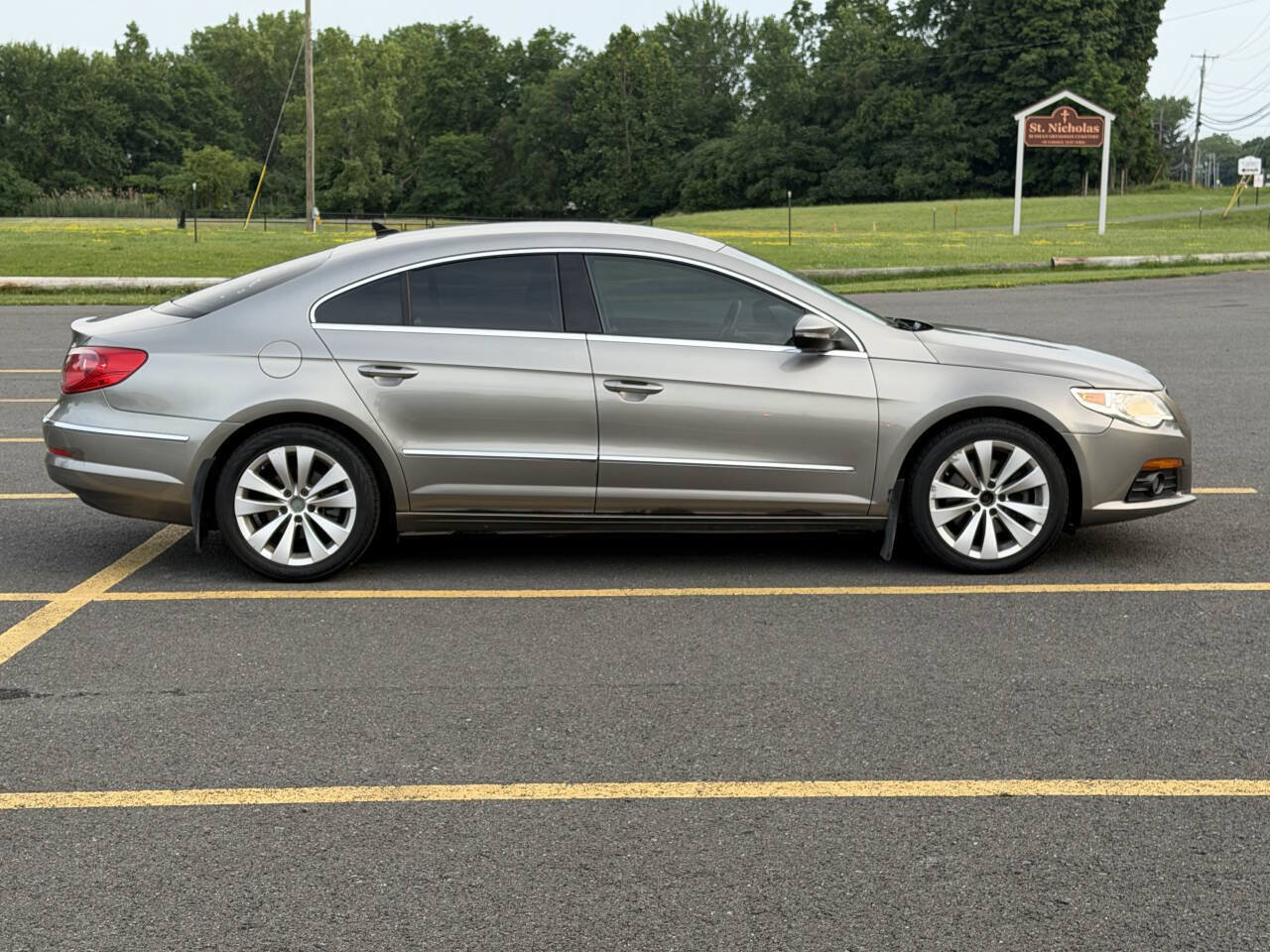 Used 2009 Volkswagen CC Sport FWD image 5