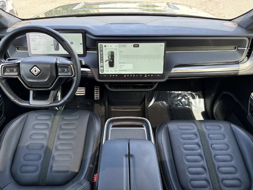 Used 2024 Rivian R1S Adventure Dual AWD/4WD image 19