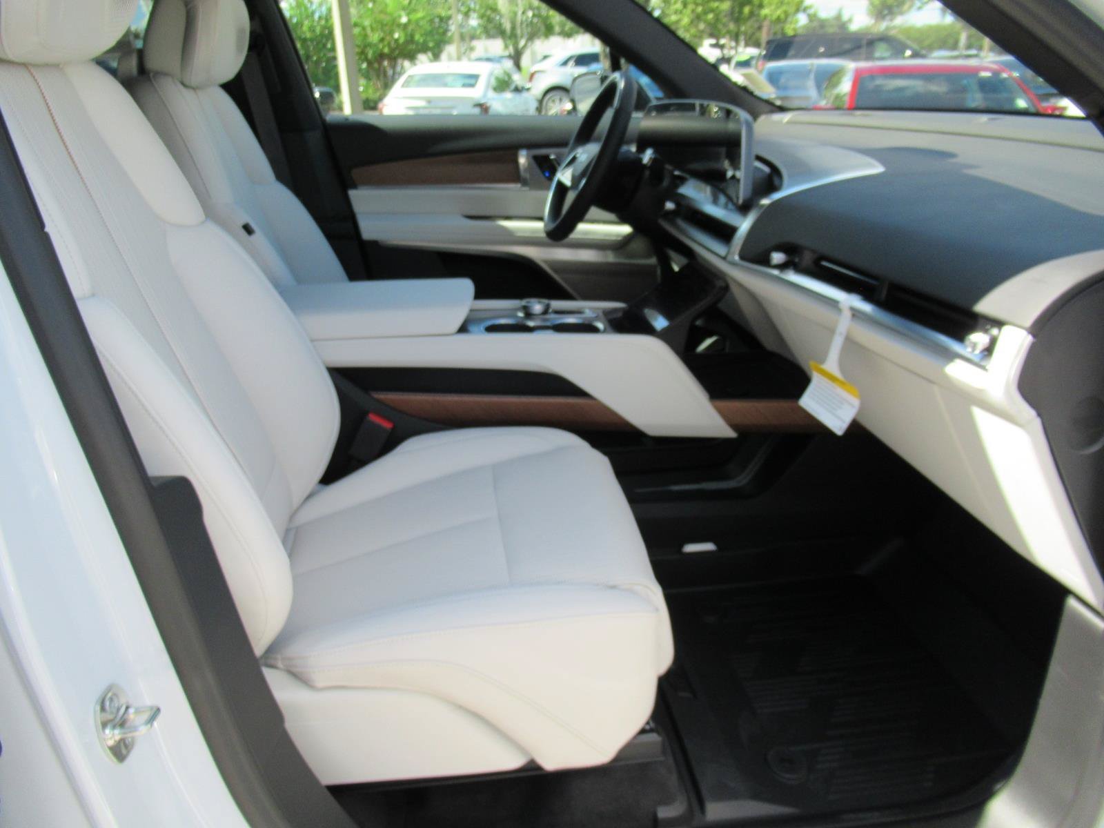 New 2027 Cadillac Vistiq Sport AWD/4WD image 9