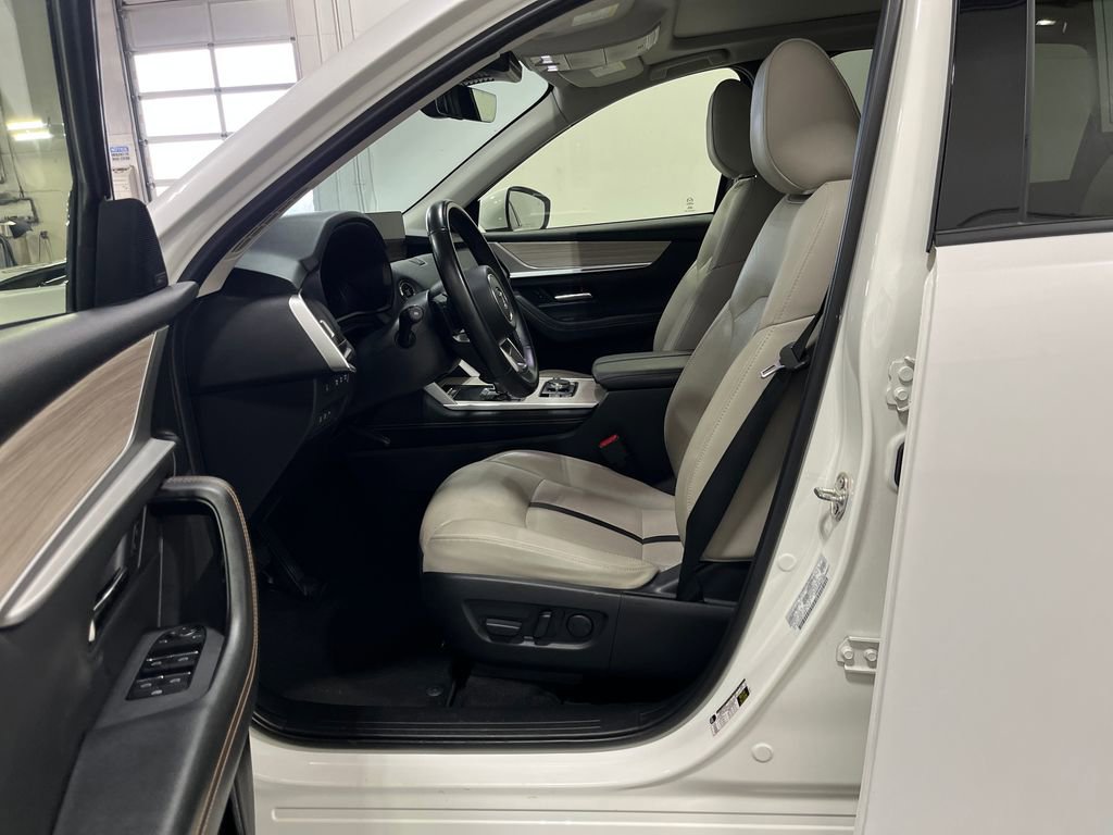 Used 2024 MAZDA CX-90 3.3 Turbo w/ Premium Package image 26