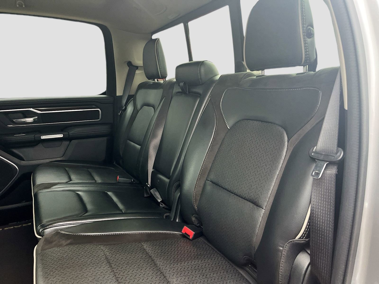 Used 2022 RAM 1500 Laramie image 24