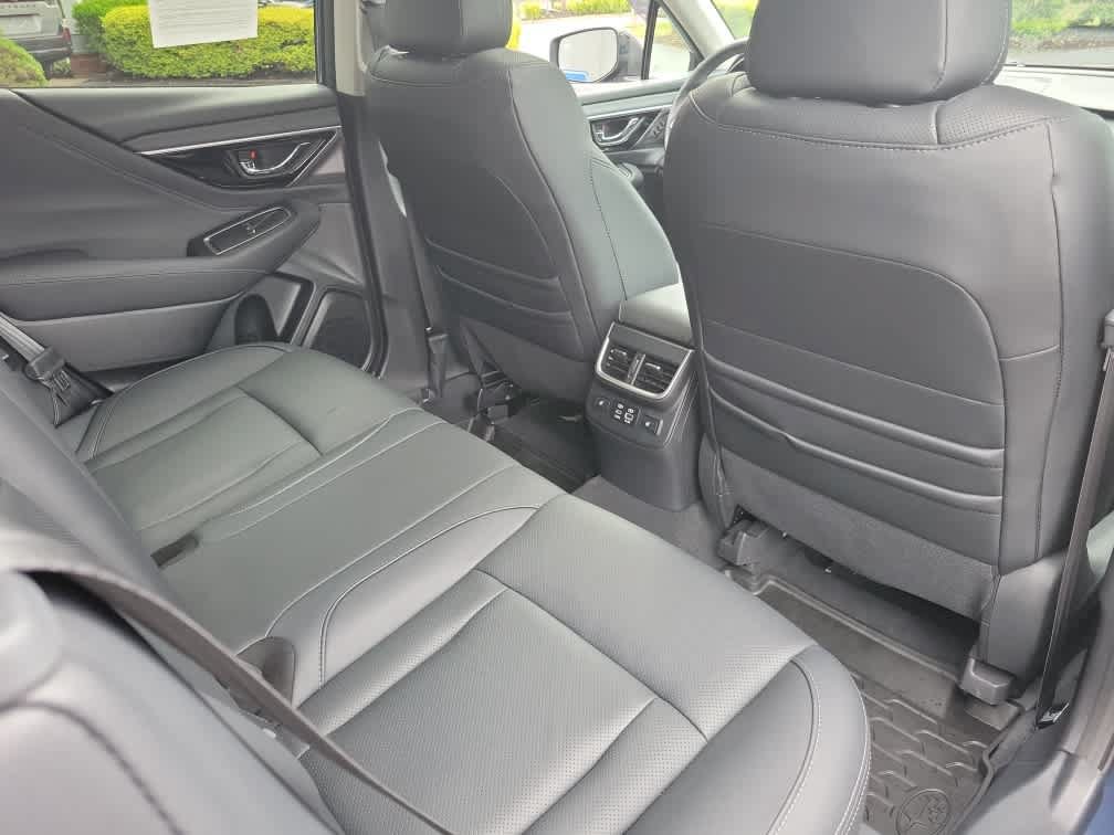 Used 2024 Subaru Outback Touring AWD/4WD image 33