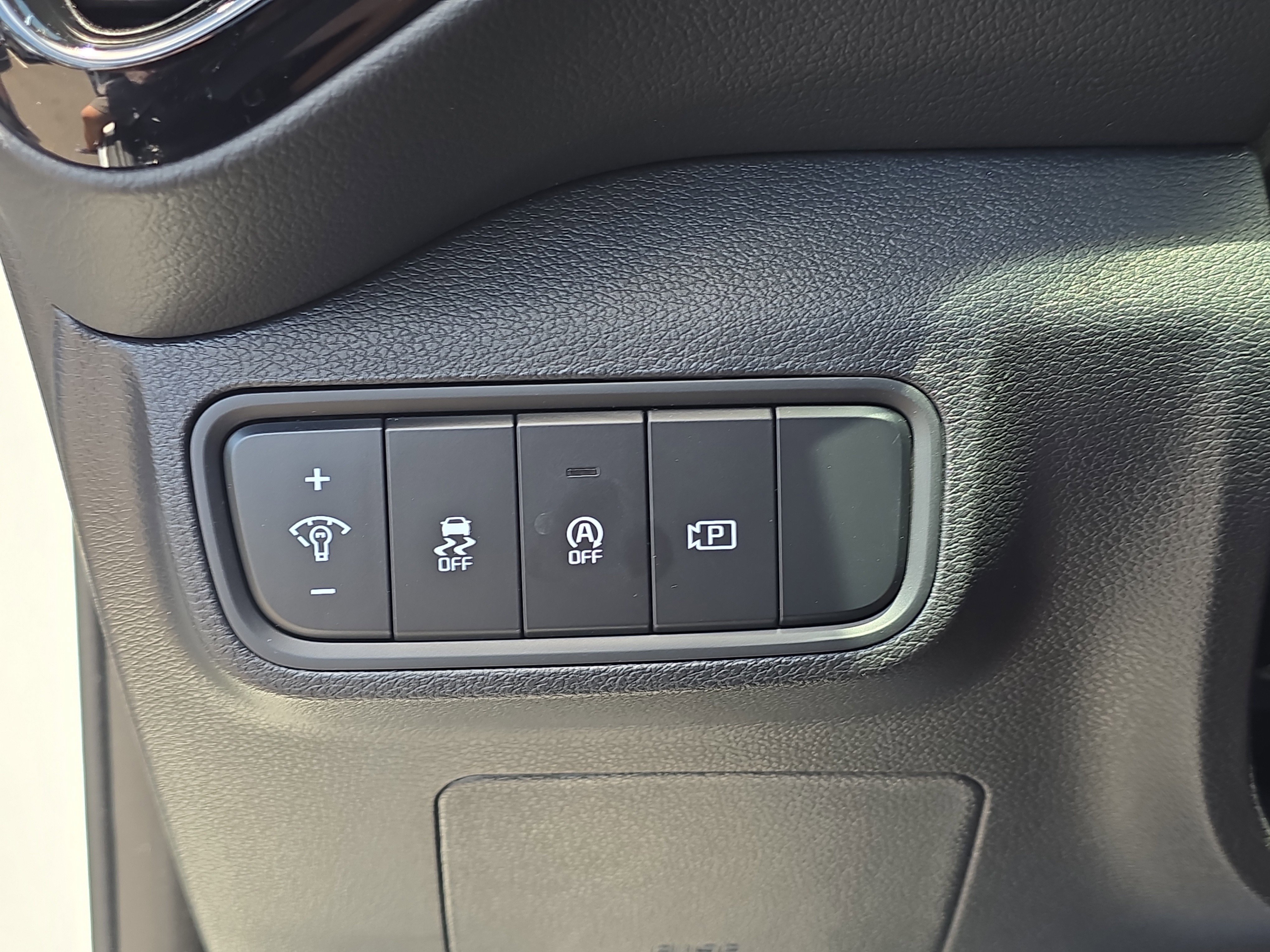 Certified 2025 Kia Soul GT-Line FWD image 28