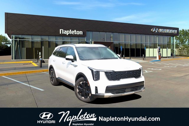 Used 2024 Kia Sorento S