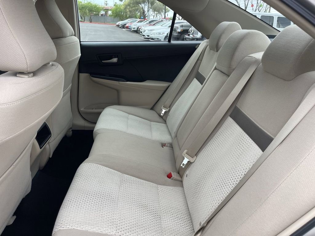 Used 2013 Toyota Camry LE image 16