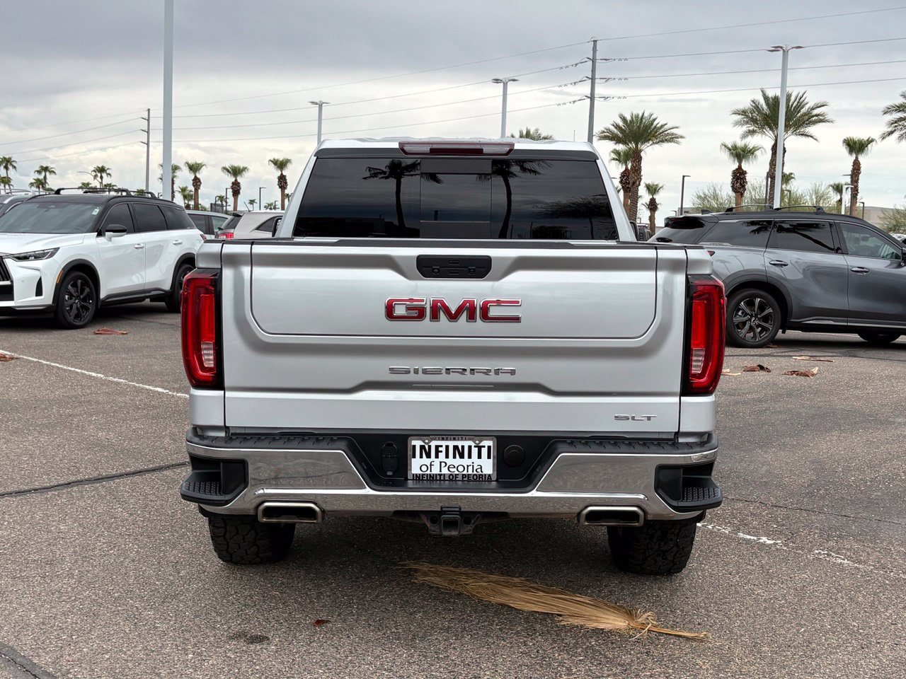 Used 2019 GMC Sierra 1500 SLT w/ SLT Premium Package AWD/4WD image 5