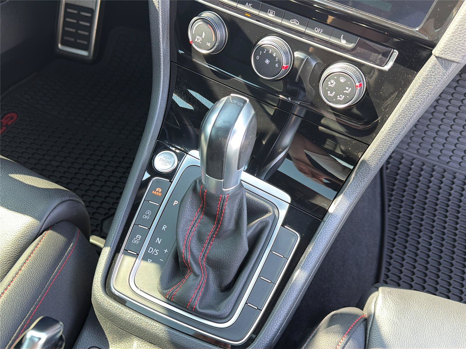 Used 2019 Volkswagen GTI Autobahn FWD image 19