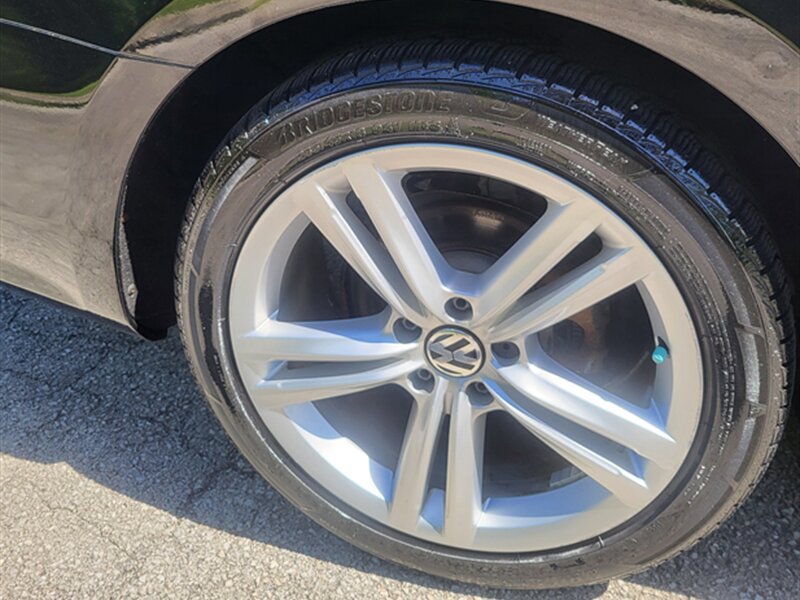 Used 2014 Volkswagen Passat 1.8T SE FWD image 29