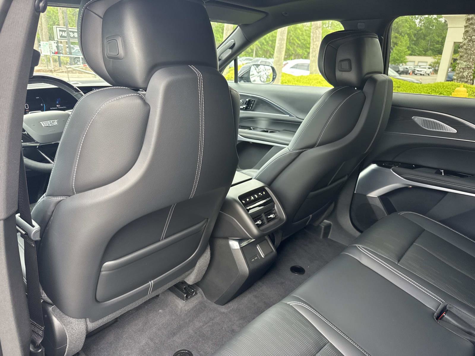 Certified 2025 Cadillac Lyriq Luxury w/ LPO, Floor Liner Package AWD/4WD image 12
