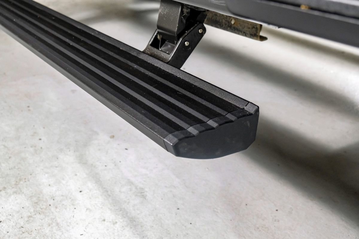 Used 2024 GMC Sierra 2500 AT4X image 46