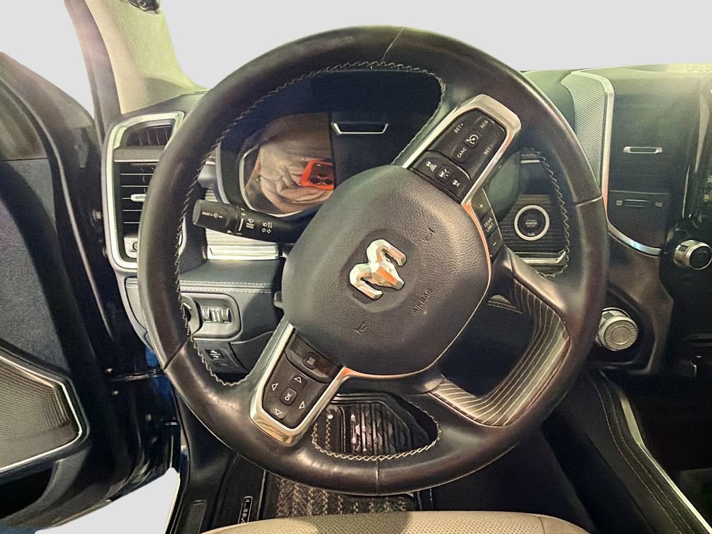 Used 2023 RAM 1500 Limited AWD/4WD image 11